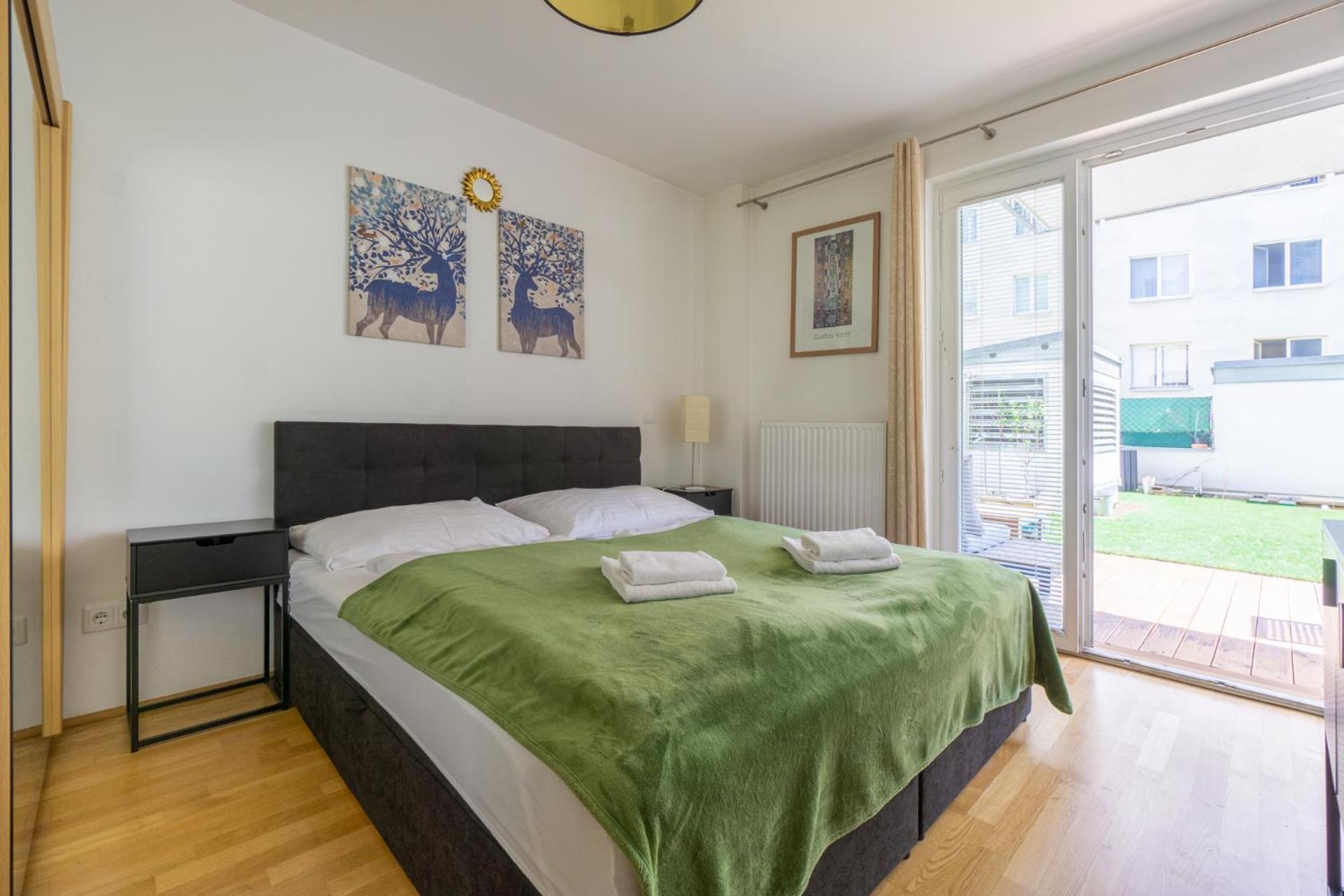 Apartment With Garden Close To Stadthalle, Westbahnhof Vienna Exterior photo
