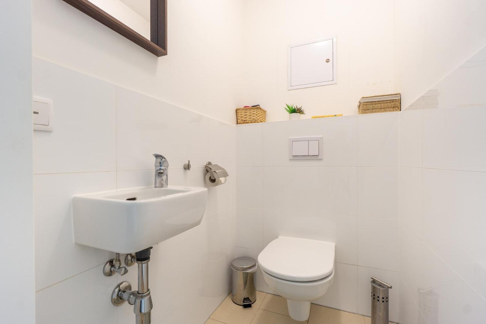 Apartment With Garden Close To Stadthalle, Westbahnhof Vienna Exterior photo