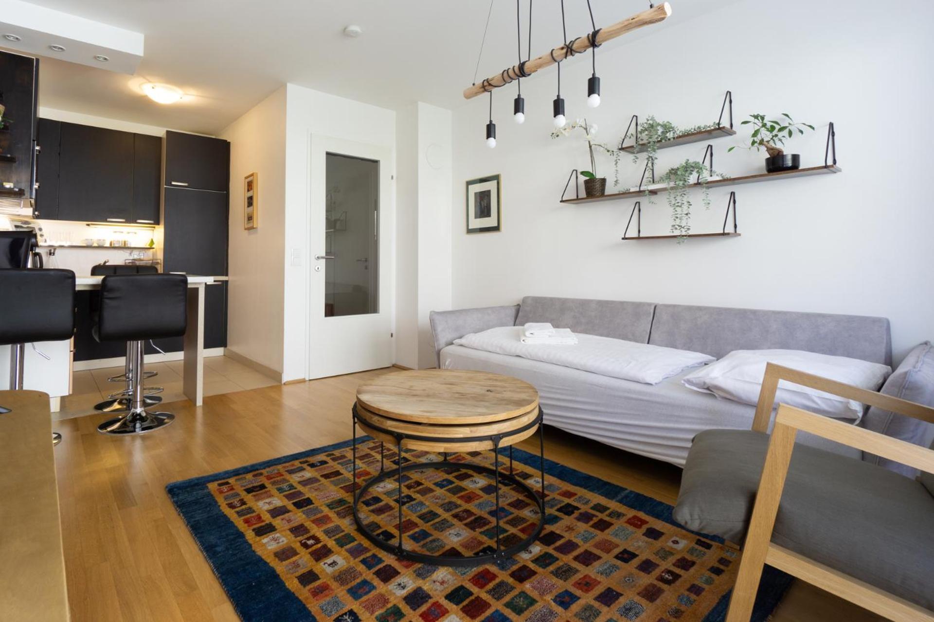 Apartment With Garden Close To Stadthalle, Westbahnhof Vienna Exterior photo
